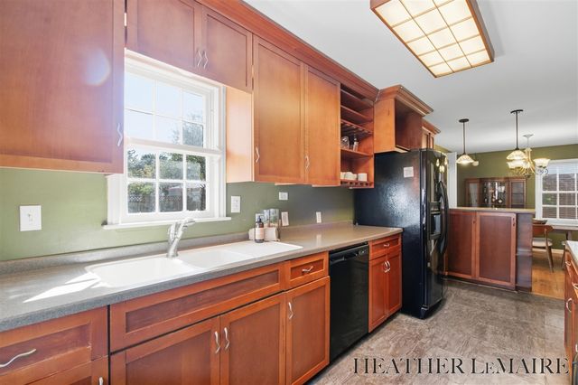 910 Nevada Street, Grand Rapids, MI 49507