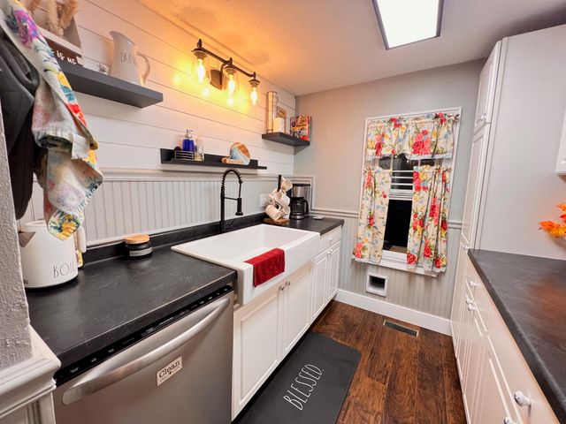 115 W 2nd Street, Freistatt, MO 65654