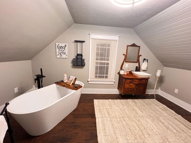 115 W 2nd Street, Freistatt, MO 65654