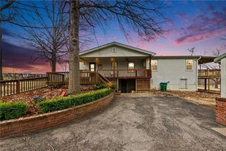 1492 SW Hook Road, Lee's Summit, MO 64082