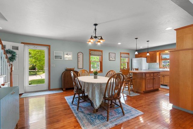 2098 S ROCK RIVER CIRCLE, De Pere, WI 54115