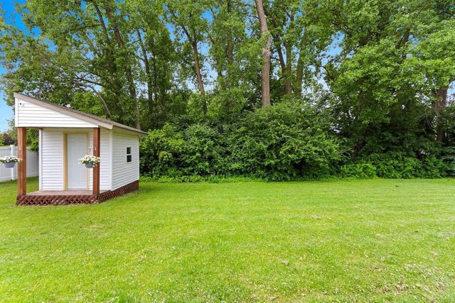 2098 S ROCK RIVER CIRCLE, De Pere, WI 54115