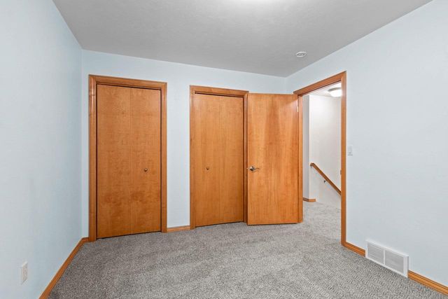 2098 S ROCK RIVER CIRCLE, De Pere, WI 54115