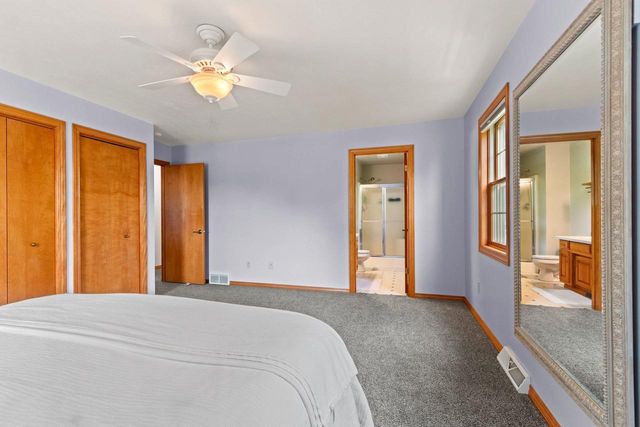 2098 S ROCK RIVER CIRCLE, De Pere, WI 54115