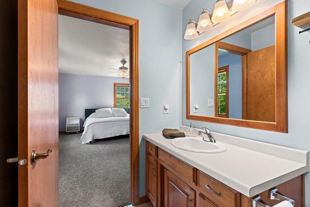 2098 S ROCK RIVER CIRCLE, De Pere, WI 54115
