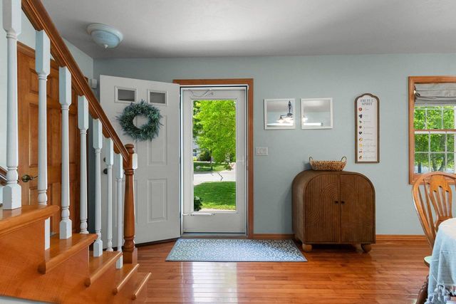 2098 S ROCK RIVER CIRCLE, De Pere, WI 54115