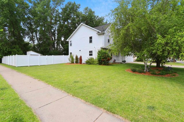 2098 S ROCK RIVER CIRCLE, De Pere, WI 54115