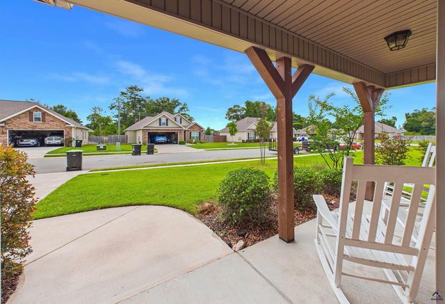 100 Wynchase Lane, Bonaire, GA 31005