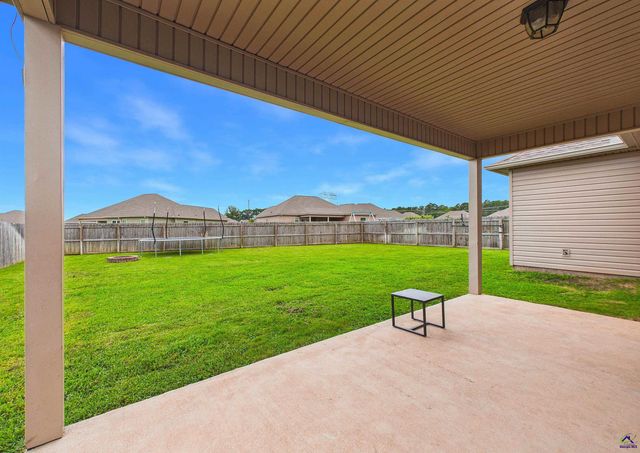 100 Wynchase Lane, Bonaire, GA 31005