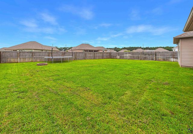 100 Wynchase Lane, Bonaire, GA 31005