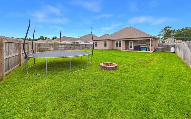 100 Wynchase Lane, Bonaire, GA 31005