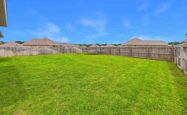 100 Wynchase Lane, Bonaire, GA 31005