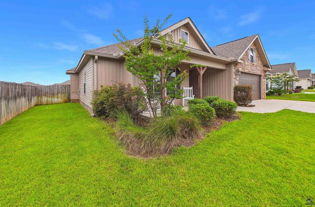 100 Wynchase Lane, Bonaire, GA 31005