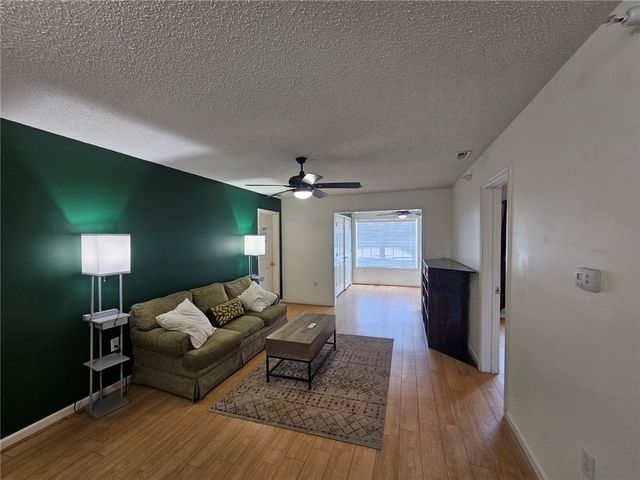 188 University Village Drive L, Central, SC 29630