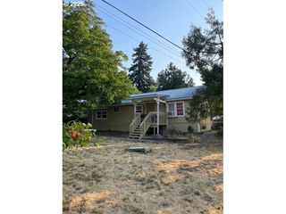 420 Sw 4TH Ave, Myrtle Creek, OR 97457