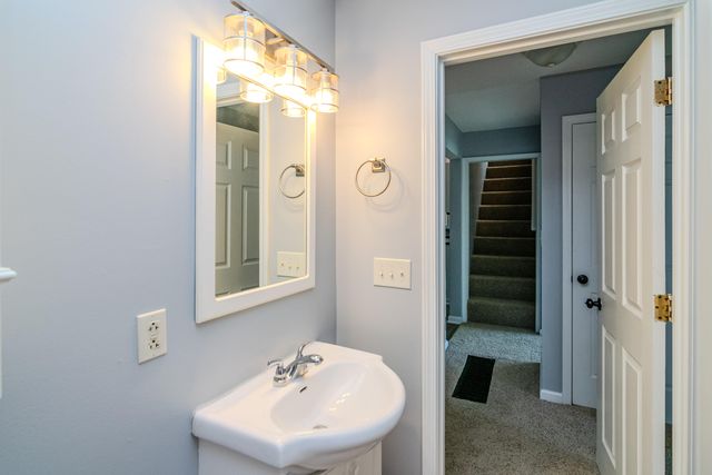371 E Washington Street, Winchester, KY 40391