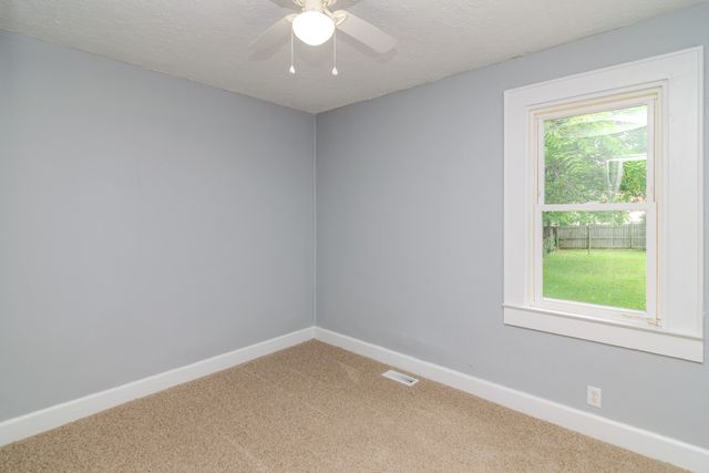 371 E Washington Street, Winchester, KY 40391