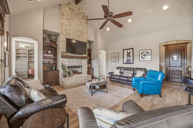 2801 Mh 379, Mineral Wells, TX 76067