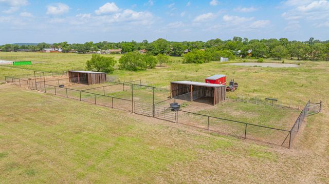 2801 Mh 379, Mineral Wells, TX 76067