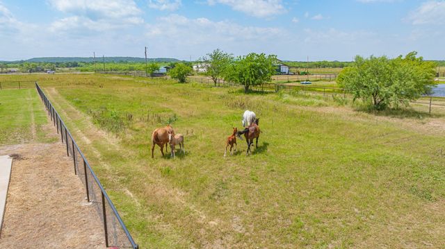 2801 Mh 379, Mineral Wells, TX 76067