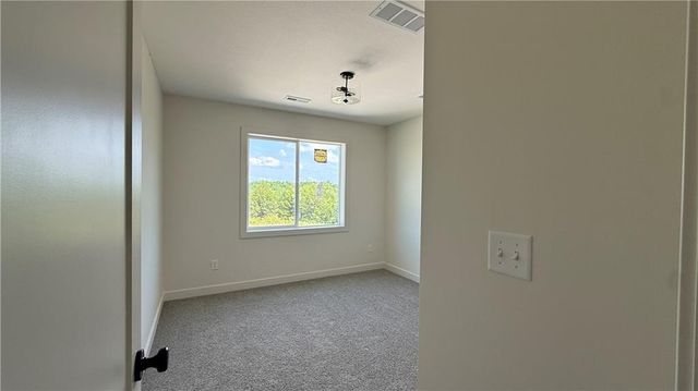 2200 SE Oak Ridge Drive, Oak Grove, MO 64075
