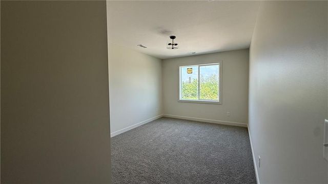 2200 SE Oak Ridge Drive, Oak Grove, MO 64075