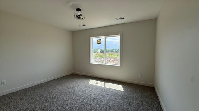 2200 SE Oak Ridge Drive, Oak Grove, MO 64075