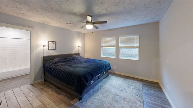 1416 S College Avenue, Fayetteville, AR 72701