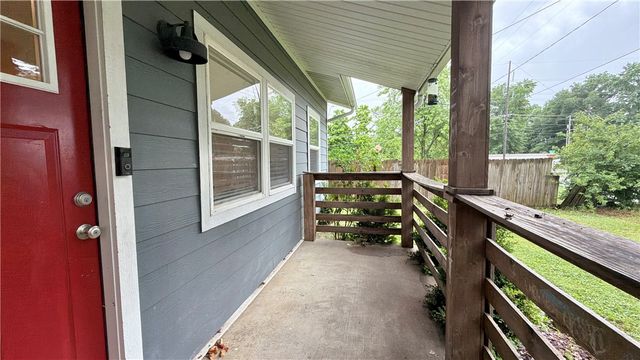 1416 S College Avenue, Fayetteville, AR 72701