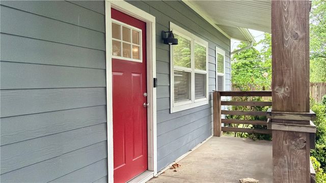 1416 S College Avenue, Fayetteville, AR 72701