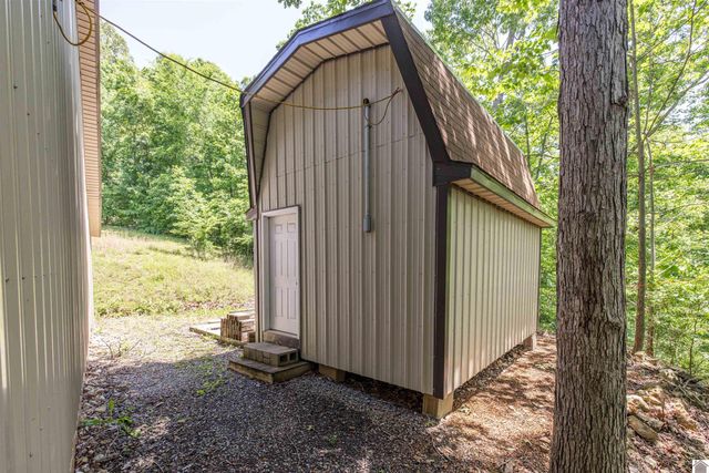 124 Hughes Rd., Benton, KY 42025