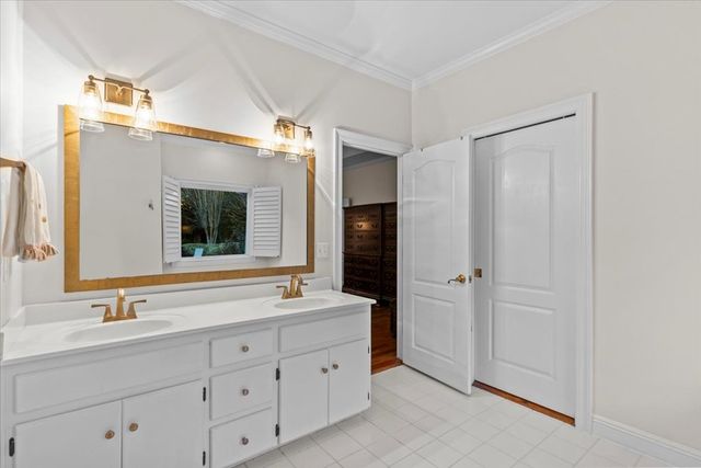 205 Glen Eagles Drive, Dothan, AL 36305