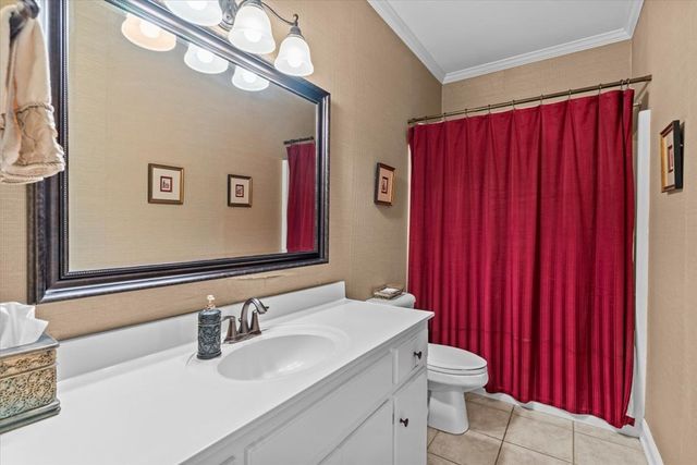 205 Glen Eagles Drive, Dothan, AL 36305