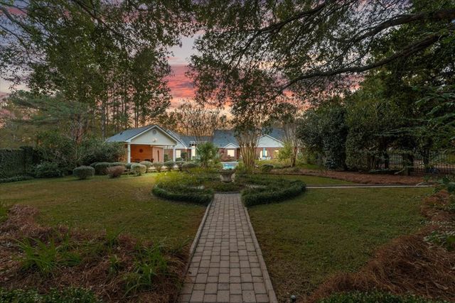 205 Glen Eagles Drive, Dothan, AL 36305