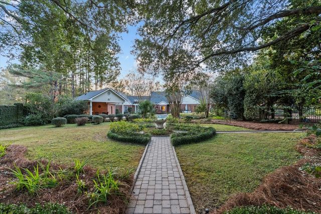 205 Glen Eagles Drive, Dothan, AL 36305