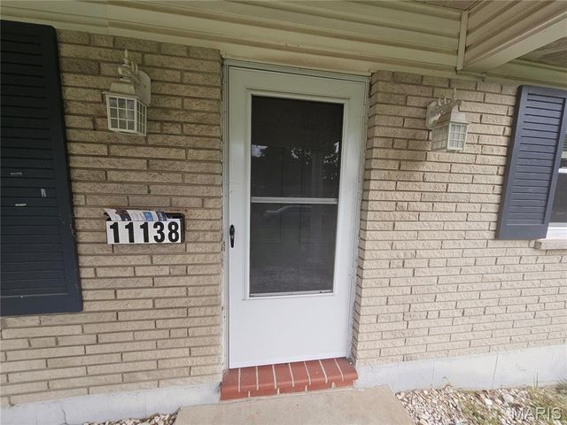 11138 Landseer Drive, St Louis, MO 63136