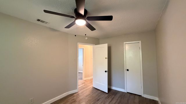 325 E French, San Antonio, TX 78212