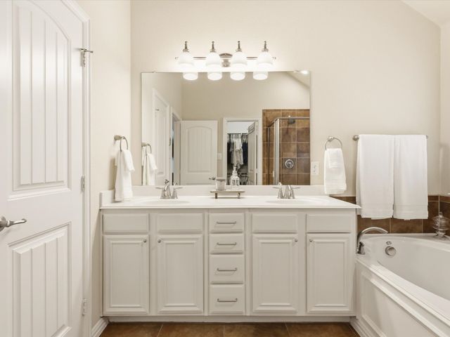 2913 Mandalay Drive, Little Elm, TX 75068