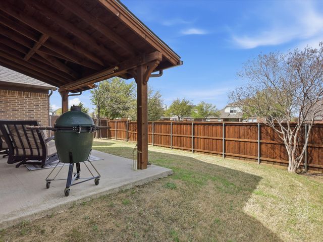 2913 Mandalay Drive, Little Elm, TX 75068