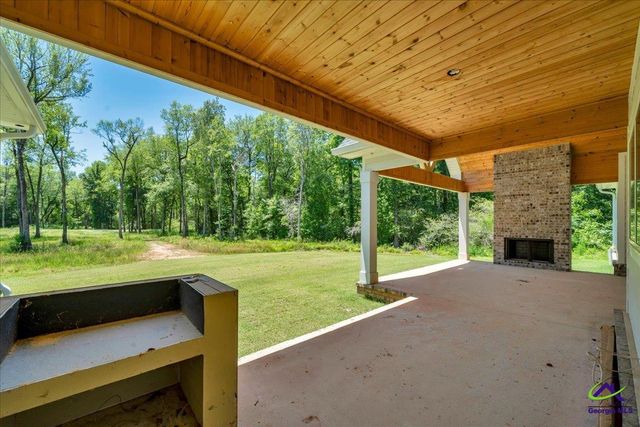 466 Bear Branch Road, Kathleen, GA 31047