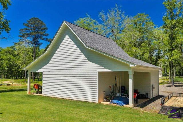 466 Bear Branch Road, Kathleen, GA 31047