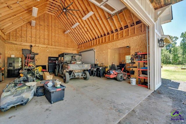 466 Bear Branch Road, Kathleen, GA 31047