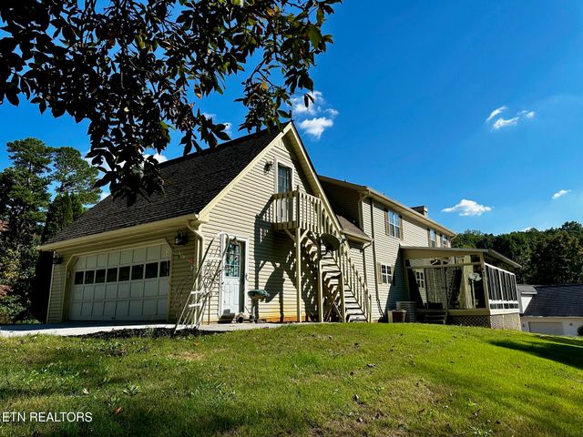 511 Emerald Ave, Kodak, TN 37764