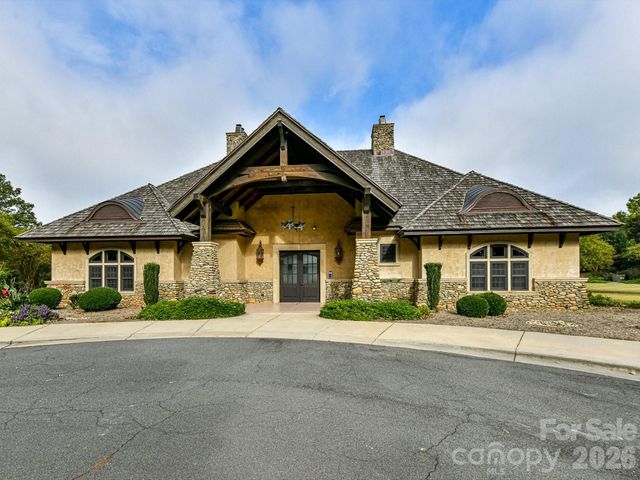 8119 Skyecroft Commons Drive, Waxhaw, NC 28173