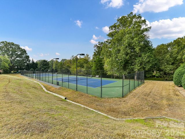 8119 Skyecroft Commons Drive, Waxhaw, NC 28173