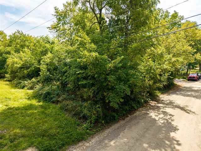 2725 Kimberley Road, Ann Arbor, MI 48104