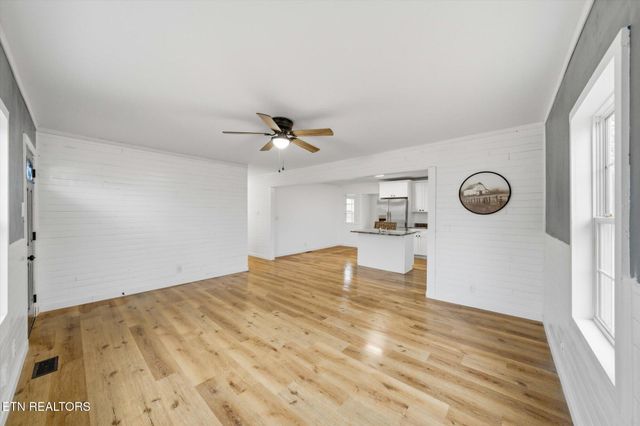 425 Cumberland Ave, Athens, TN 37303