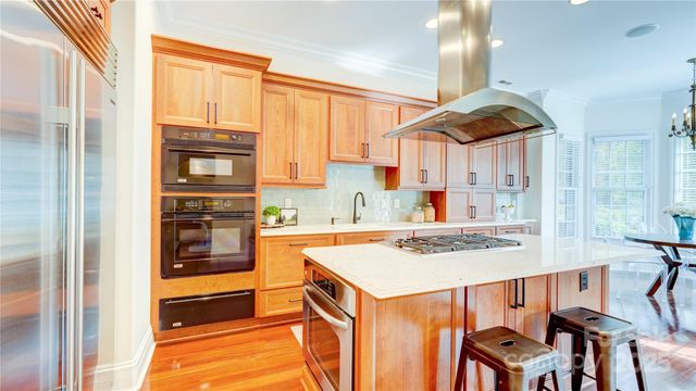 2310 La Maison Drive, Charlotte, NC 28226