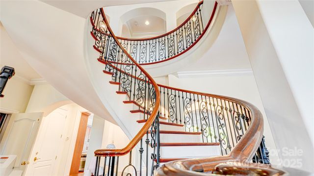 2310 La Maison Drive, Charlotte, NC 28226