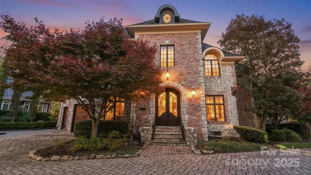 2310 La Maison Drive, Charlotte, NC 28226